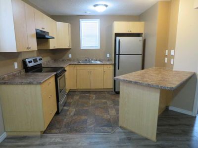 5 - 5524 49 Ave, Condo with 1 bedrooms, 1 bathrooms and null parking in Lloydminster SK | Image 3