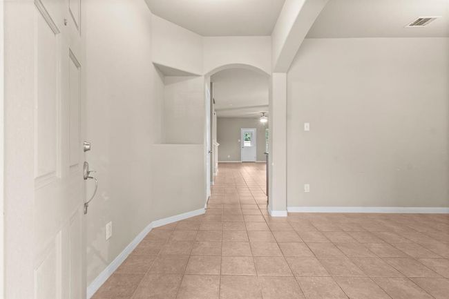 2827 Lockeridge Oaks Dr, House other with 4 bedrooms, 3 bathrooms and 2 parking in Spring TX | Image 6