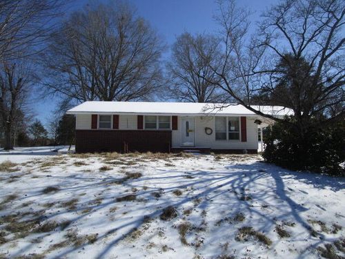 902 Ainsley St, Martinsville, VA, 24112-1606 | Card Image