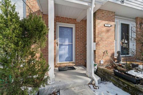 250 Meadowview, Canonsburg, PA, 15317 | Card Image