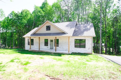 377 Crossvine Road, Sparta, TN, 38583 | Card Image