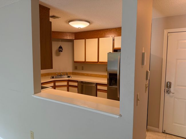 APT-204 - 12 Ledgewood Hills Dr, Condo with 2 bedrooms, 2 bathrooms and null parking in Nashua NH | Image 6