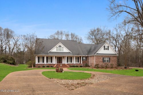 4 Greenhead Ln, Raymond, MS, 39154-7625 | Card Image