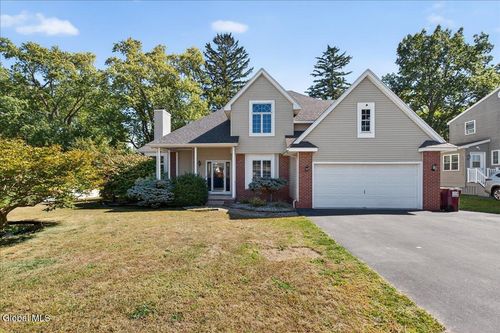 42 Dewey Ave, Mechanicville, NY, 12118-2110 | Card Image
