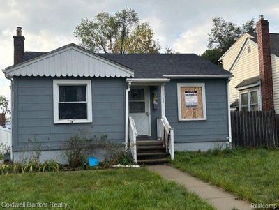 3368 Charles Street, Home with 2 bedrooms, 1 bathrooms and null parking in Trenton MI | Image 1