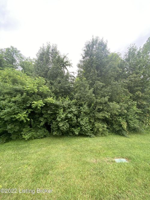 6205 Pebble Ct, Crestwood, KY, 40014-8851 | Card Image