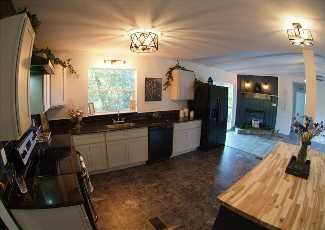 47807 State Road 19, House other with 3 bedrooms, 2 bathrooms and null parking in ALTOONA FL | Image 21