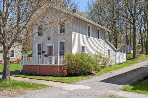 58 Rochester St, Avon, NY, 14414-1031 | Card Image