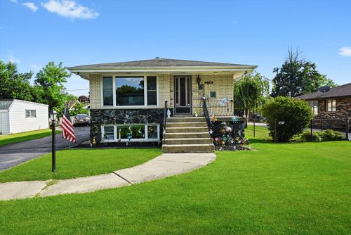 6913 97th St, Chicago Ridge, IL, 60415-1187 | Card Image