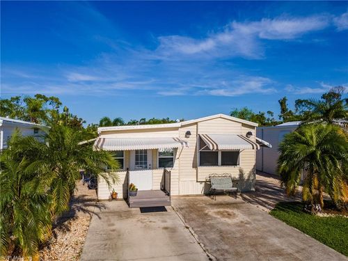 221 Caravan Cir, NORTH FORT MYERS, FL, 33903-7321 | Card Image