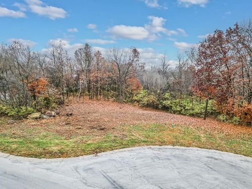 1942 Edgewood Dr, Leavenworth, KS, 66048-1927 | Card Image