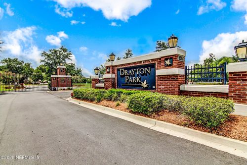 8416 Thornbush Ct, JACKSONVILLE, FL, 32216-2242 | Card Image