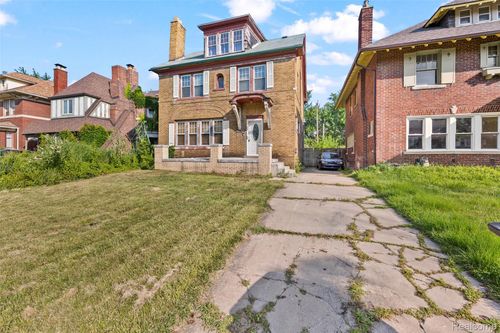 2016 Atkinson St, Detroit, MI, 48206-2009 | Card Image