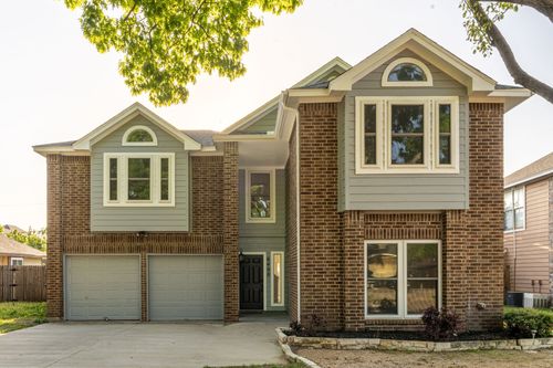 6400 Meadow Glen Dr, Arlington, TX, 76018-2948 | Card Image