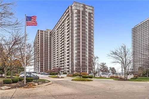 118-12900 Lake Ave, Lakewood, OH, 44107-1544 | Card Image