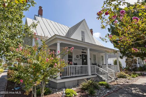 301 Broad St, Beaufort, NC, 28516-2112 | Card Image