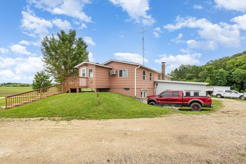 5548 130th St W, Faribault, MN, 55021-7214 | Card Image