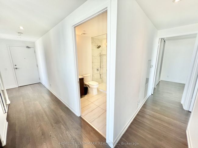 3702 - 5 Buttermill Ave, Condo with 3 bedrooms, 2 bathrooms and null parking in Vaughan ON | Image 15