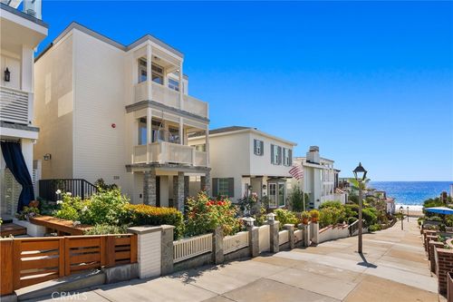 220 20th St, Manhattan Beach, CA, 90266-4530 | Card Image