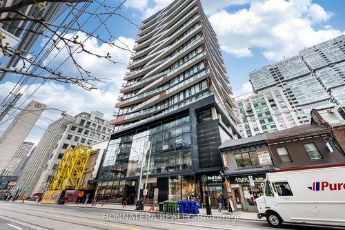 1110-215 Queen St W, Toronto, ON, M5V0P5 | Card Image