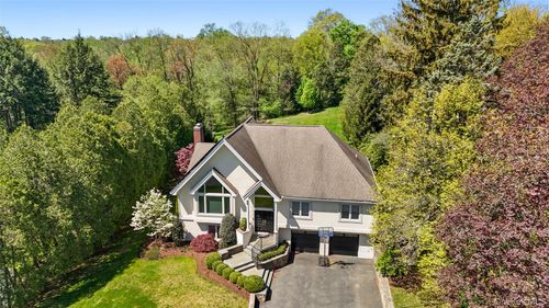 33 Hillandale Rd, Rye Brook, NY, 10573-1704 | Card Image