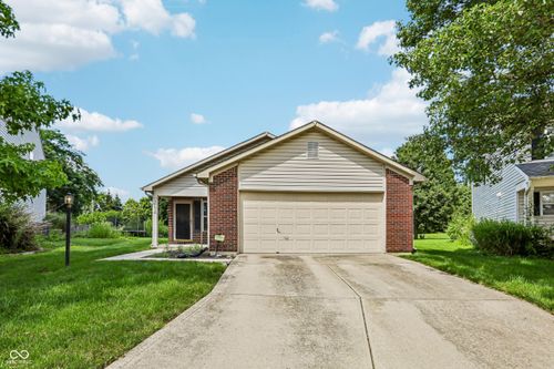 15518 Wandering Way, Noblesville, IN, 46060-8019 | Card Image
