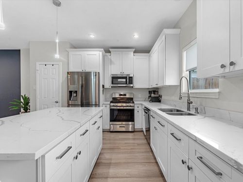 8407 James Franklin St, Houston, TX, 77088-6048 | Card Image
