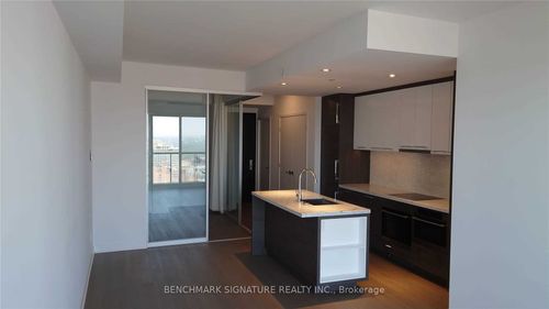 2805-488 University Ave, Toronto, ON, M5G0C1 | Card Image