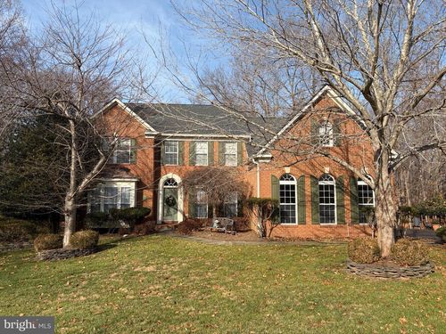 7416 Beckwith Ln, Clifton, VA, 20124-2824 | Card Image