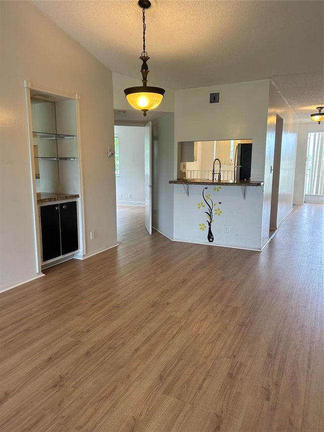 APT-201 - 2823 N Course Dr, Condo with 2 bedrooms, 2 bathrooms and null parking in Pompano Beach FL | Image 15