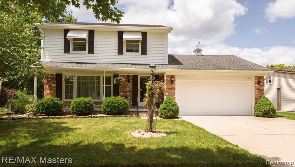 Mayfair St, Woodhaven, MI 48183