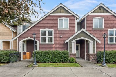 2109 S G Street, Townhouse with 3 bedrooms, 2 bathrooms and 2 parking in Tacoma WA | Image 1