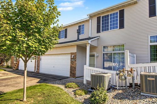 1944 Mockingbird Ave, Shakopee, MN, 55379-4360 | Card Image