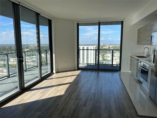 unit-2316-121 Ne 34th St, Miami, FL, 33137-3881 | Card Image