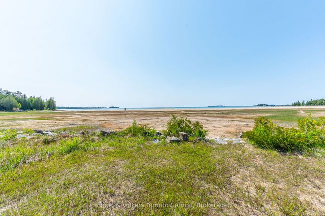 568 Bay St, House other with 3 bedrooms, 1 bathrooms and 4 parking in South Bruce Peninsula ON | Image 22