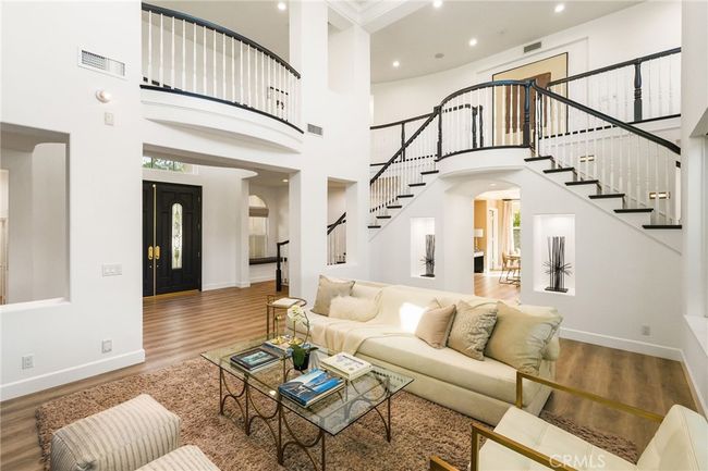 20112 Via Cellini, House other with 4 bedrooms, 5 bathrooms and 3 parking in Porter Ranch CA | Image 9