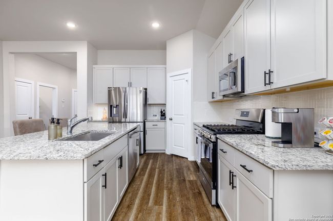4415 Tiger Run, House other with 3 bedrooms, 2 bathrooms and null parking in San Antonio TX | Image 6