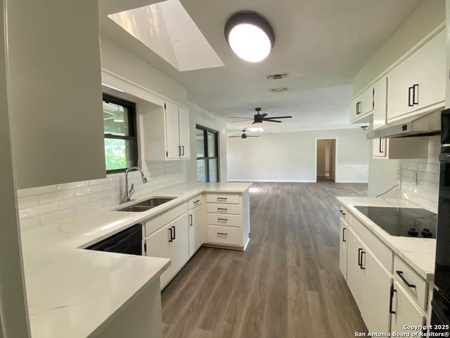 749 Windrock Dr, House other with 3 bedrooms, 2 bathrooms and null parking in Windcrest TX | Image 15