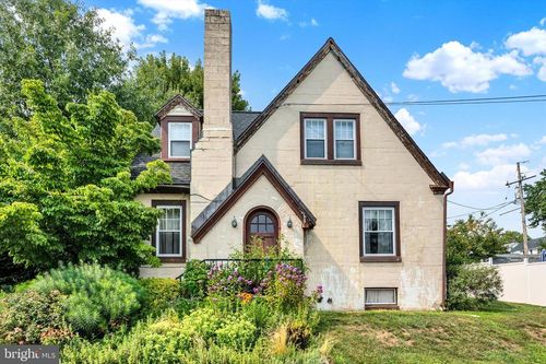 27 Johns Pl, MOHNTON, PA, 19540-1907 | Card Image