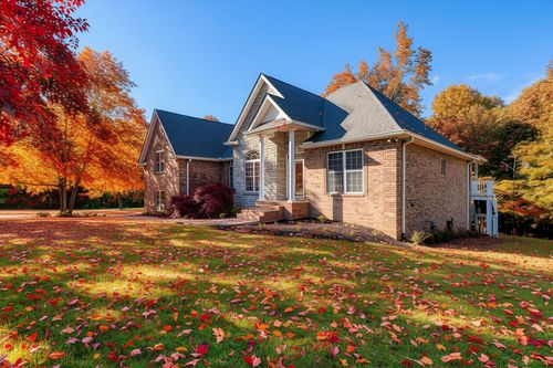 358 Spring Valley Dr, Cottontown, TN, 37048-4736 | Card Image