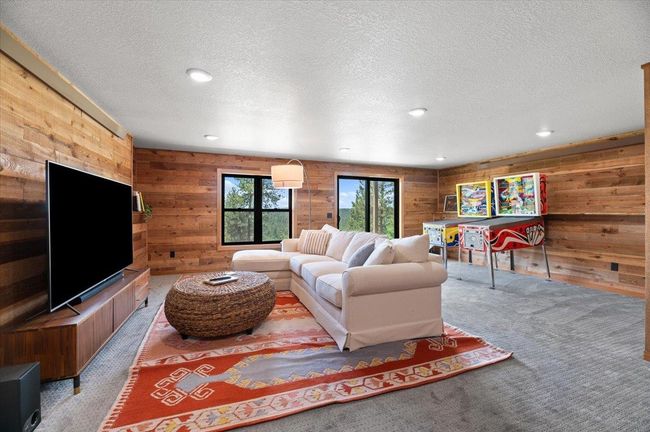 5 Loop Rd, House other with 4 bedrooms, 3 bathrooms and null parking in Devils Tower WY | Image 19