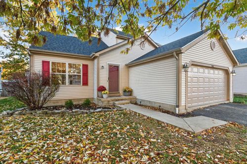 1661 Meadowlark Ln, Marysville, OH, 43040-8494 | Card Image