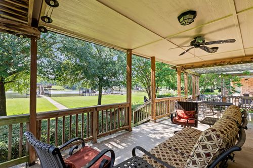 194 Bushwhacker Dr, Mabank, TX, 75156-7208 | Card Image