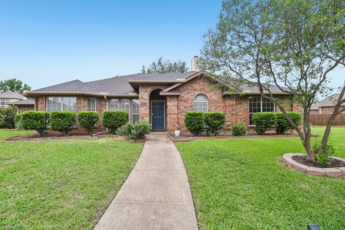 8205 Danbury Ct, Rowlett, TX, 75089-8829 | Card Image