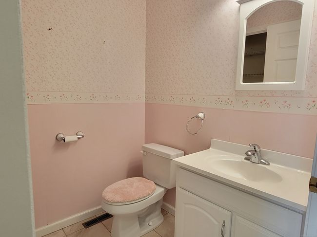 17 - 17 Ninas Way, Condo with 3 bedrooms, 3 bathrooms and 6 parking in Manchester CT | Image 13