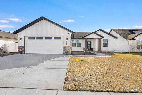 1231 Frank Henry Rd, Twin Falls, ID, 83301-6508 | Card Image