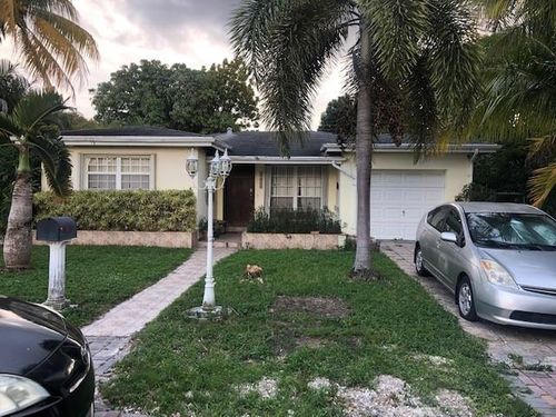 1660 Ne 174th St, North Miami Beach, FL, 33162-1439 | Card Image