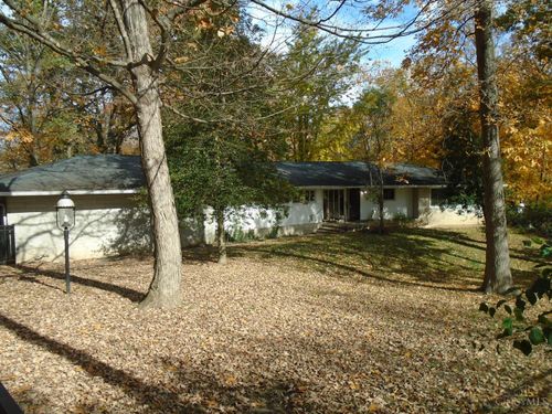 166 Glenwood Cir, Wilmington, OH, 45177-2511 | Card Image