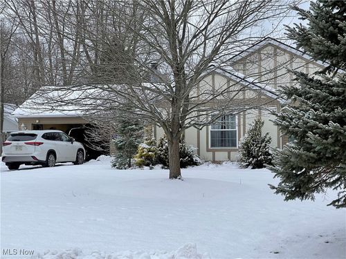 2376 Bay Meadow St, Madison, OH, 44057-2406 | Card Image