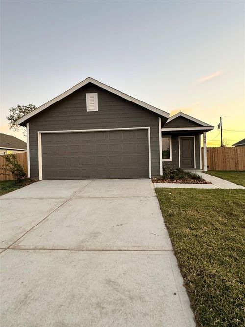 7607 Barcelona Spgs, Richmond, TX, 77469-0035 | Card Image